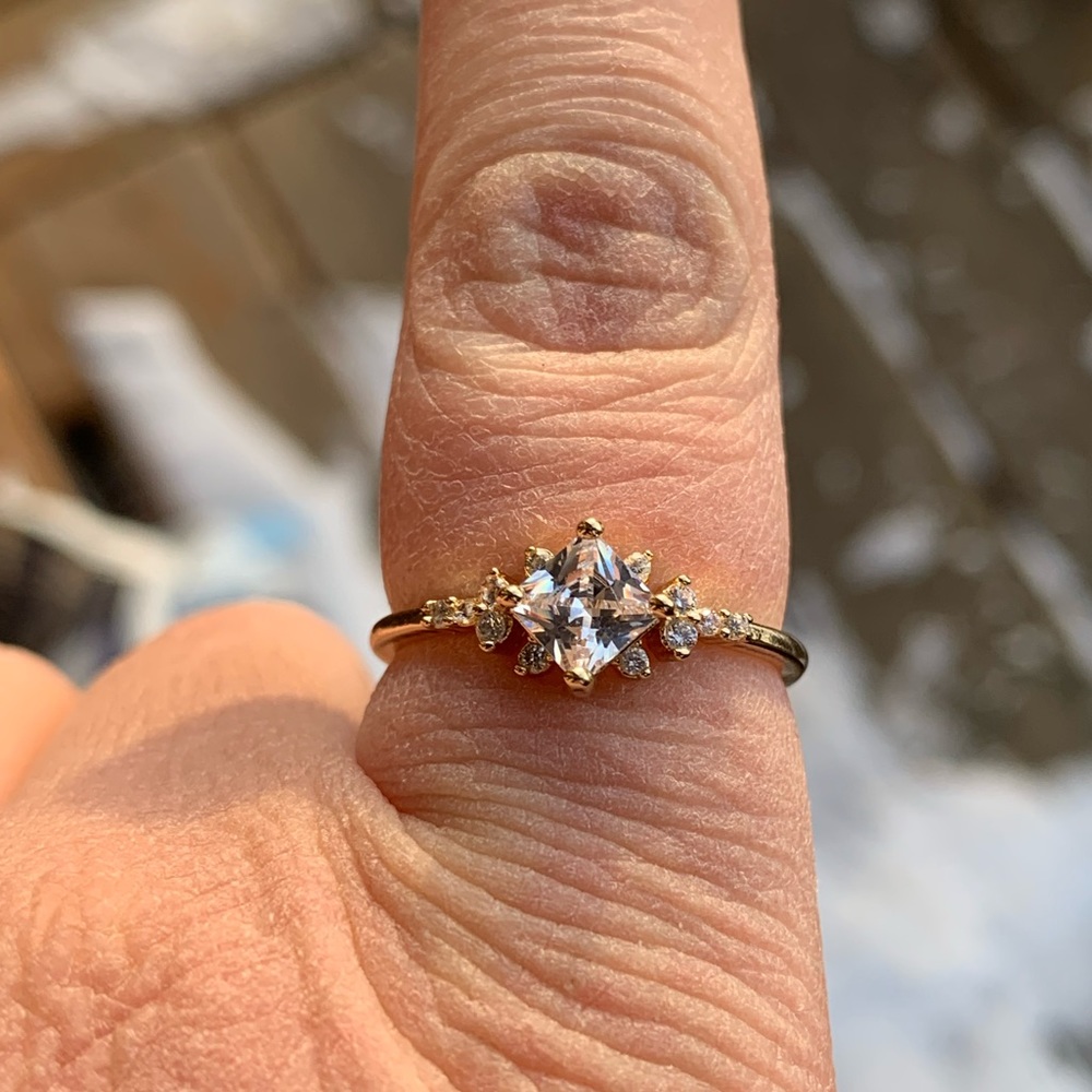 PRINCESS CLUSTER RING - Picture 4 of 7